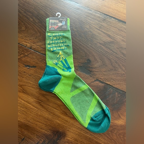 NWT Blue Q Socks Green Lawn Mowing Silly Socks - Picture 1 of 4